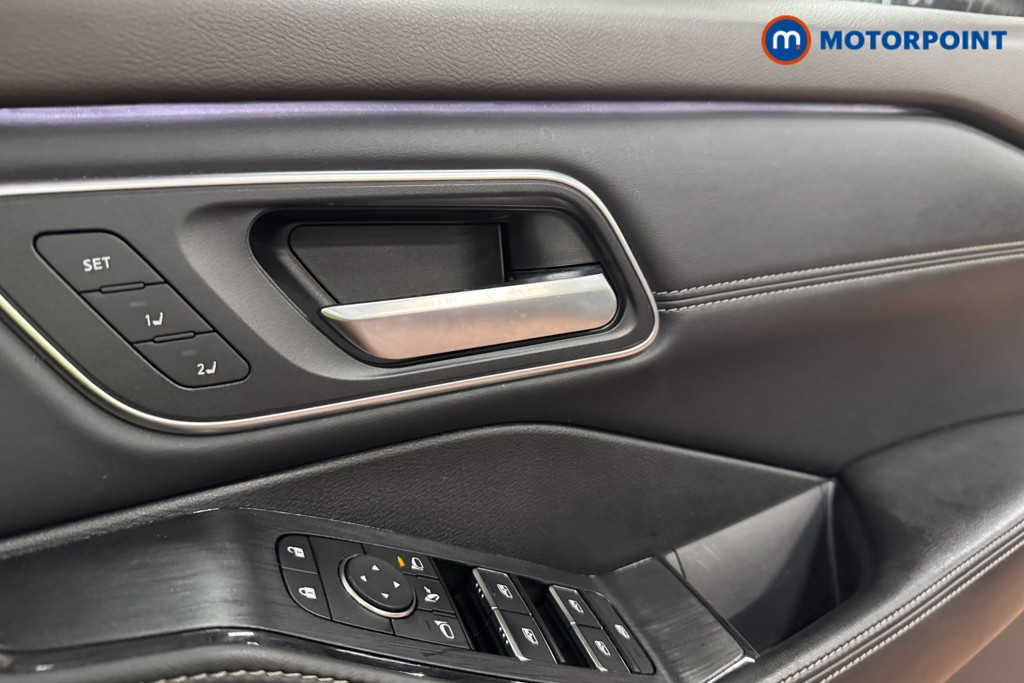 Nissan X-Trail Tekna Automatic Petrol SUV - Stock Number (1603425) - 16th supplementary image