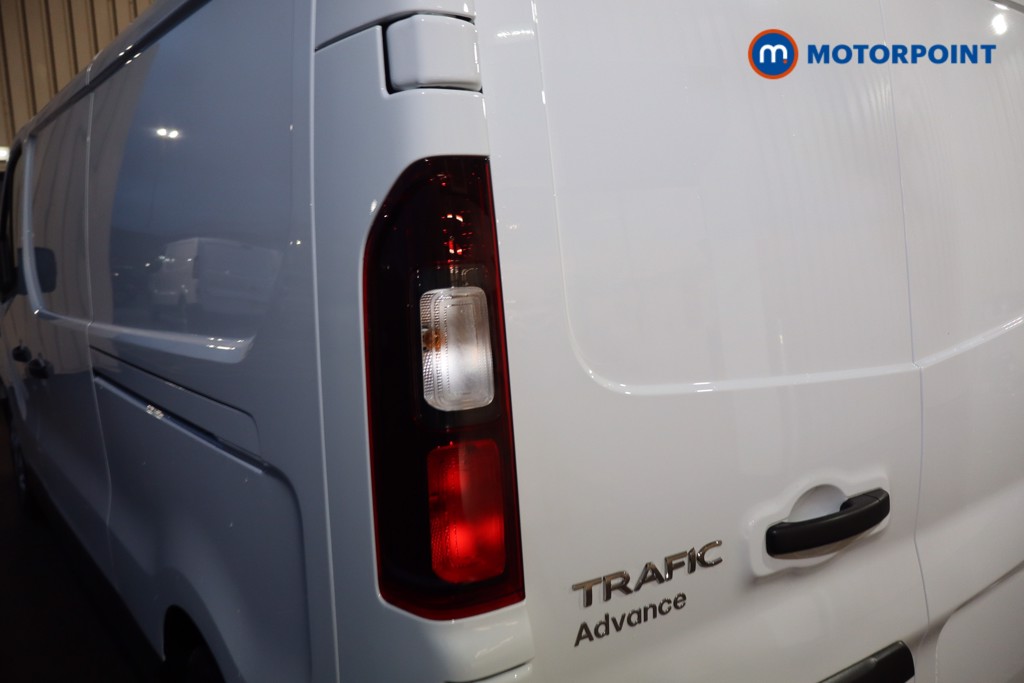 Renault Trafic Advance Automatic Electric Panel Van - Stock Number (1604229) - 26th supplementary image