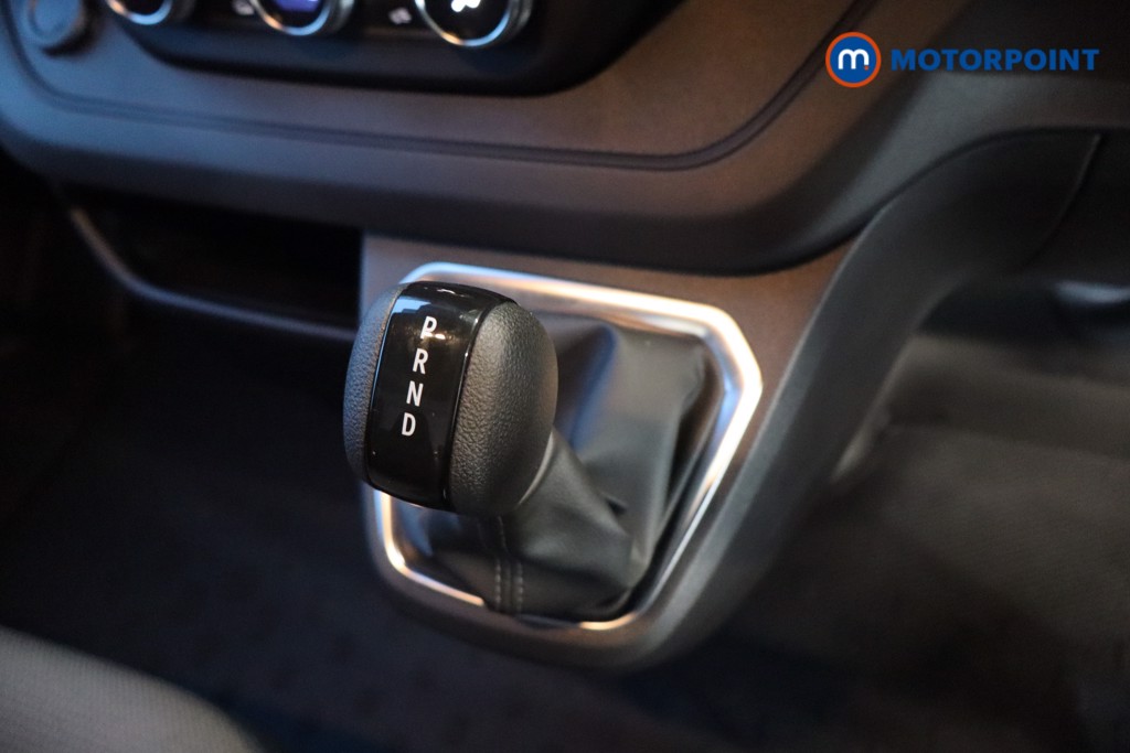 Renault Trafic Advance Automatic Electric Panel Van - Stock Number (1604317) - 17th supplementary image