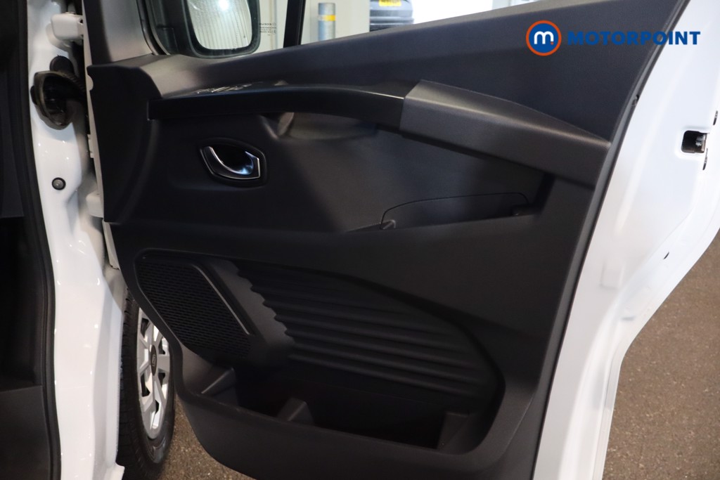 Renault Trafic Advance Automatic Electric Panel Van - Stock Number (1604317) - 19th supplementary image
