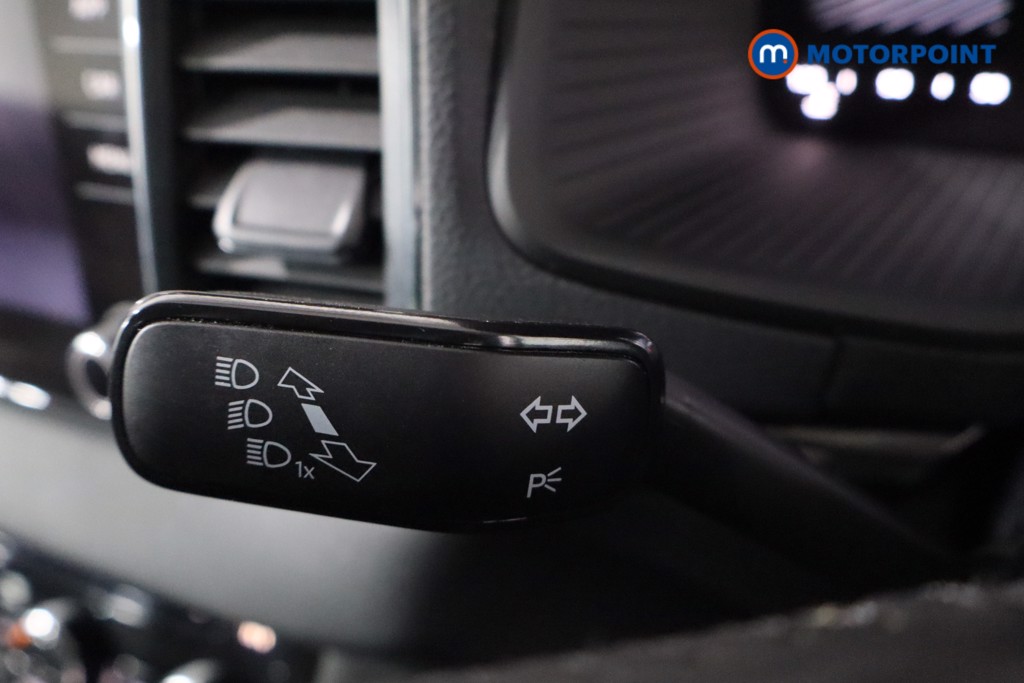 Skoda Karoq Se L Manual Diesel SUV - Stock Number (1606015) - 14th supplementary image