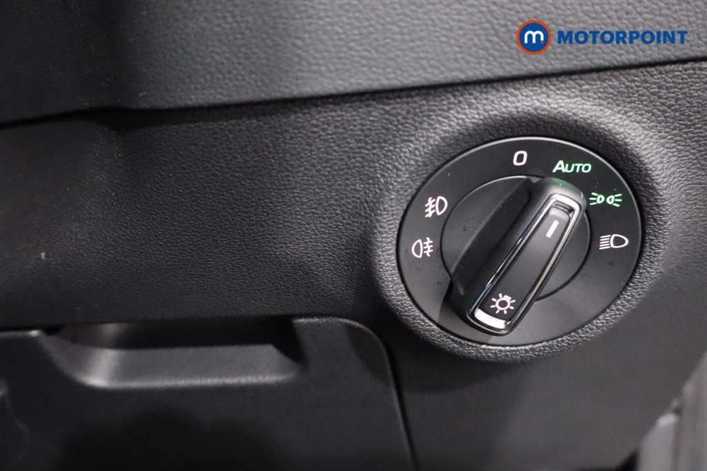 Skoda Karoq Se L Manual Diesel SUV - Stock Number (1606015) - 17th supplementary image