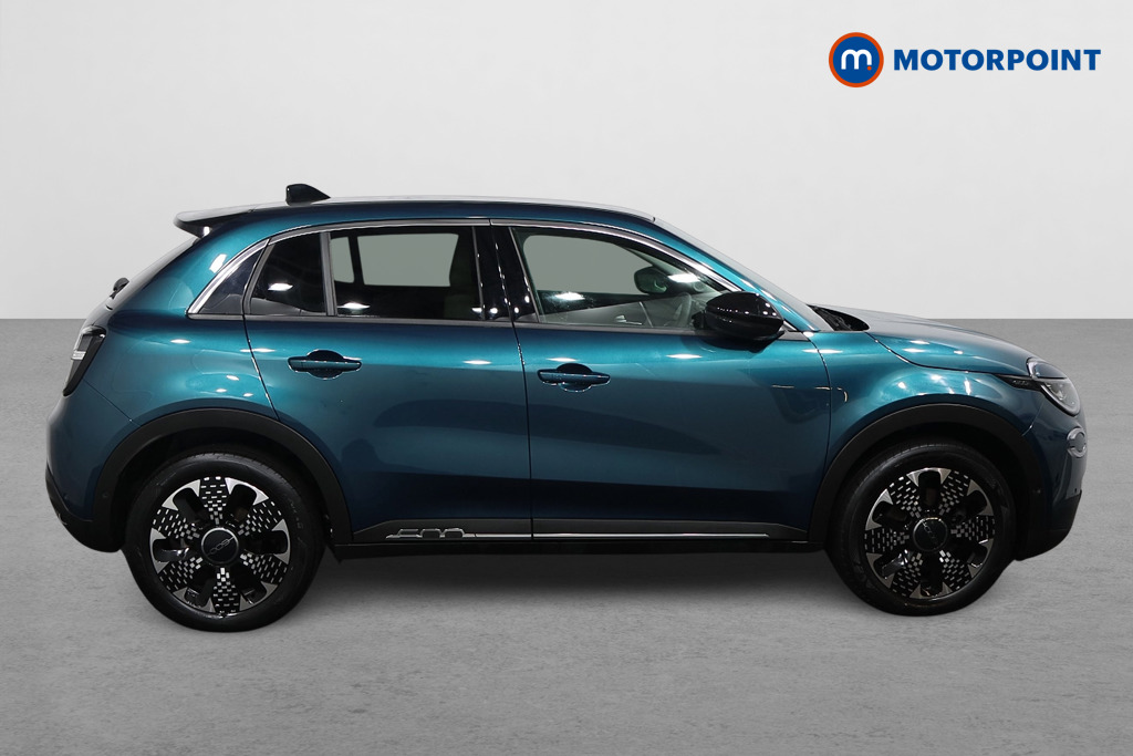 Fiat 600 La Prima Automatic Electric SUV - Stock Number (1606545) - Drivers side