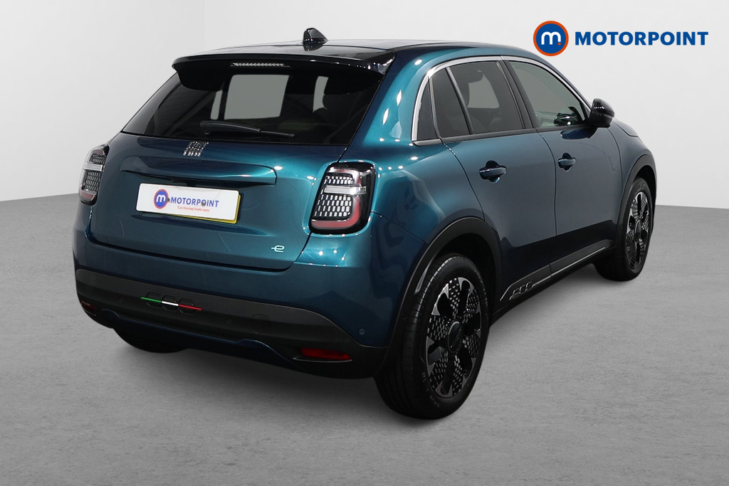 Fiat 600 La Prima Automatic Electric SUV - Stock Number (1606545) - Drivers side rear corner