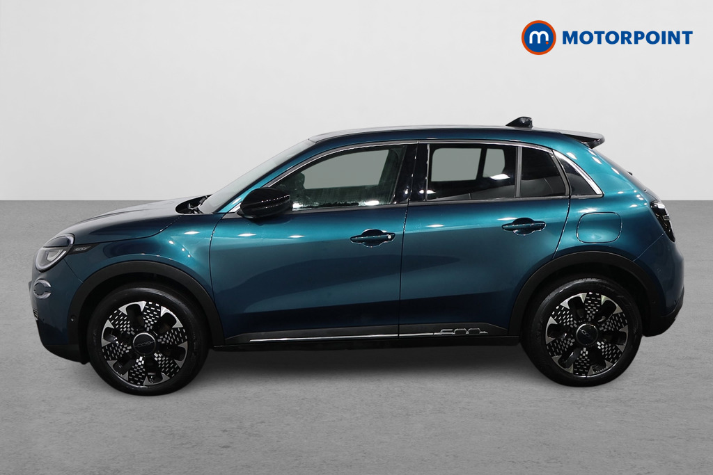 Fiat 600 La Prima Automatic Electric SUV - Stock Number (1606545) - Passenger side