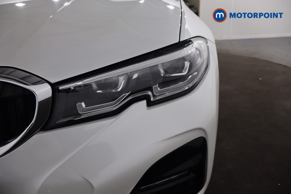 BMW 3 Series M Sport Automatic Petrol Plug-In Hybrid Estate - Stock Number (1607264) - 29th supplementary image