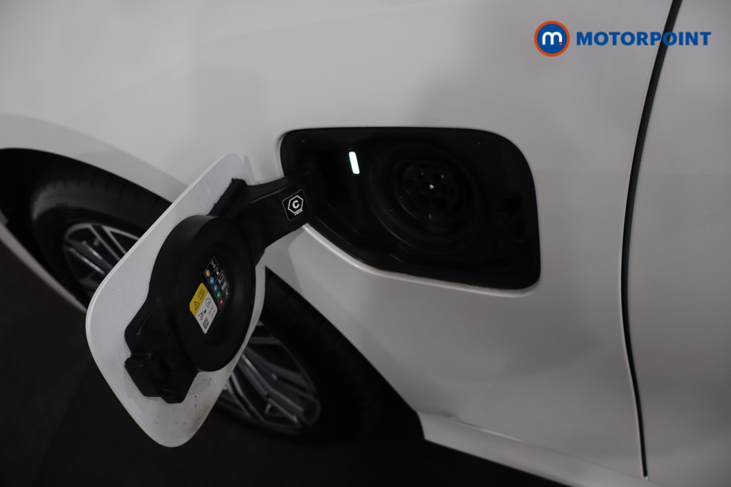 BMW 3 Series M Sport Automatic Petrol Plug-In Hybrid Estate - Stock Number (1607264) - 32nd supplementary image