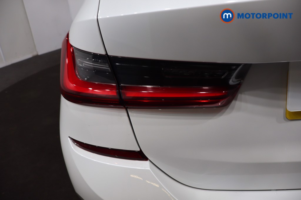 BMW 3 Series M Sport Automatic Petrol Plug-In Hybrid Estate - Stock Number (1607264) - 35th supplementary image