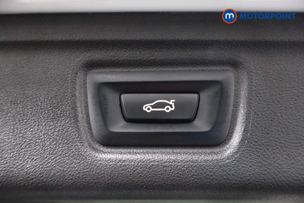 BMW 3 Series M Sport Automatic Petrol Plug-In Hybrid Estate - Stock Number (1607264) - 38th supplementary image