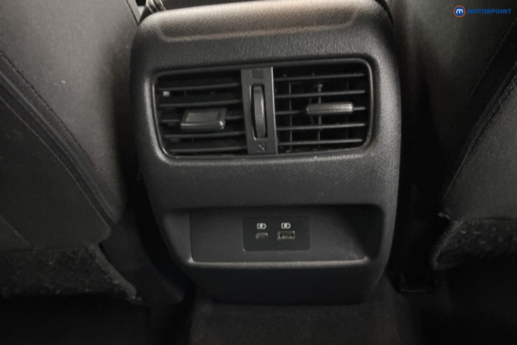 Nissan Qashqai N-Connecta Manual Petrol SUV - Stock Number (1591076) - 18th supplementary image