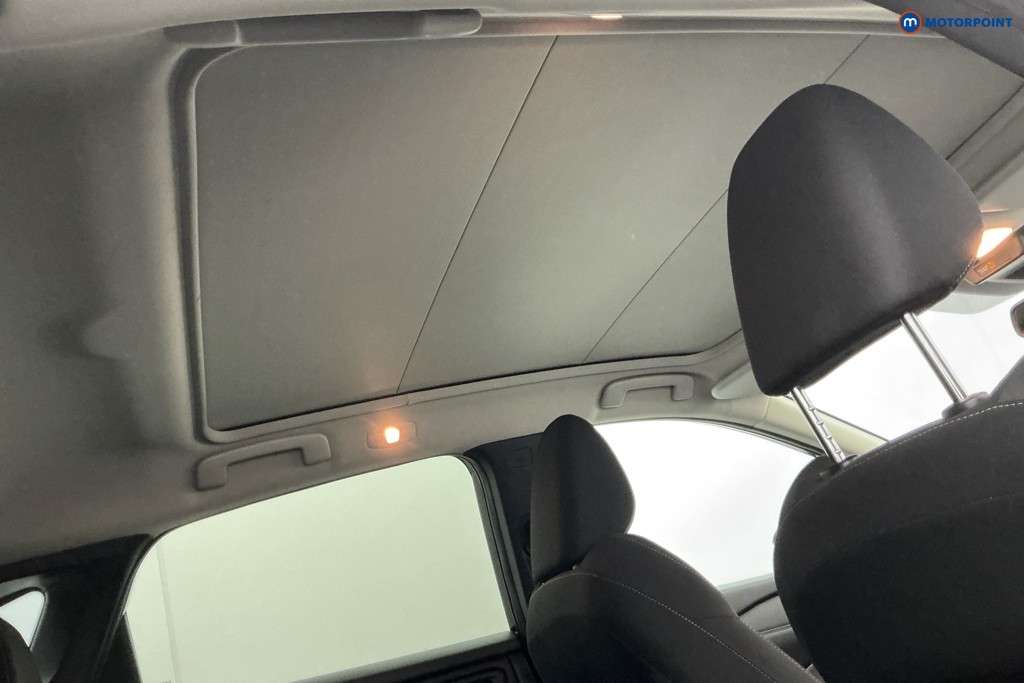 Nissan Qashqai N-Connecta Manual Petrol SUV - Stock Number (1591076) - 20th supplementary image