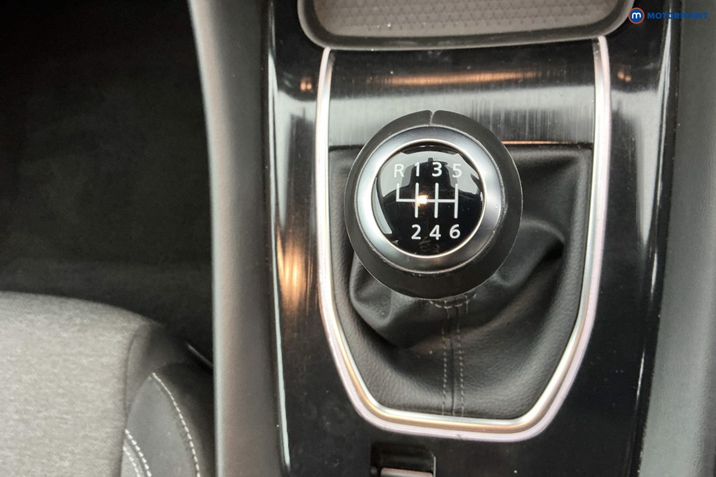 Nissan Qashqai N-Connecta Manual Petrol SUV - Stock Number (1591076) - 25th supplementary image