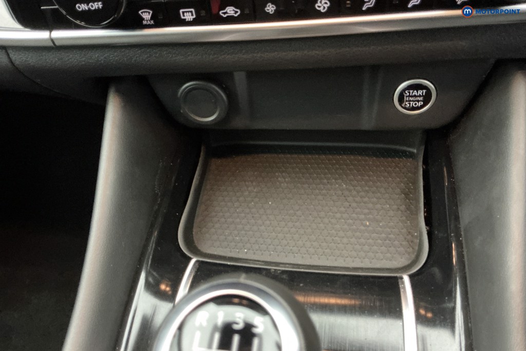 Nissan Qashqai N-Connecta Manual Petrol SUV - Stock Number (1591076) - 26th supplementary image