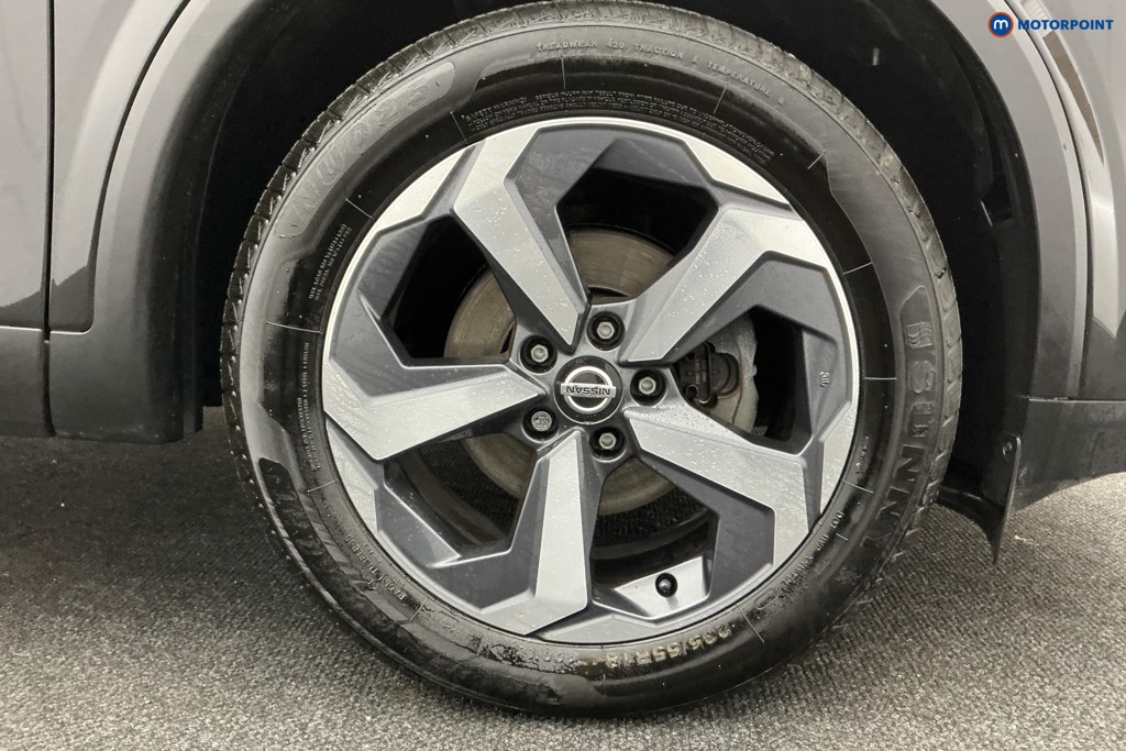 Nissan Qashqai N-Connecta Manual Petrol SUV - Stock Number (1591076) - 47th supplementary image