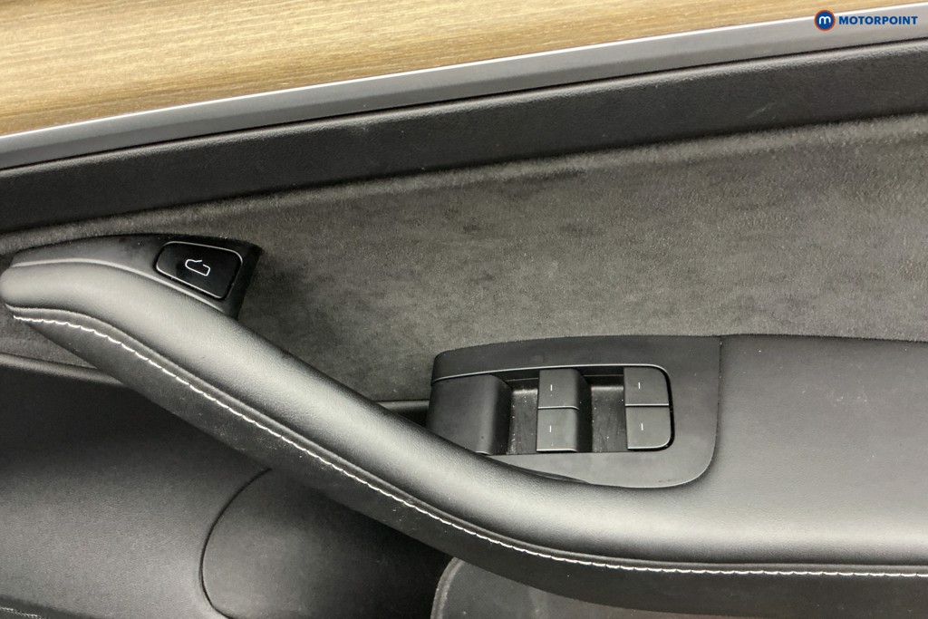 Tesla Model 3 Long Range Automatic Electric Saloon - Stock Number (1605135) - 28th supplementary image