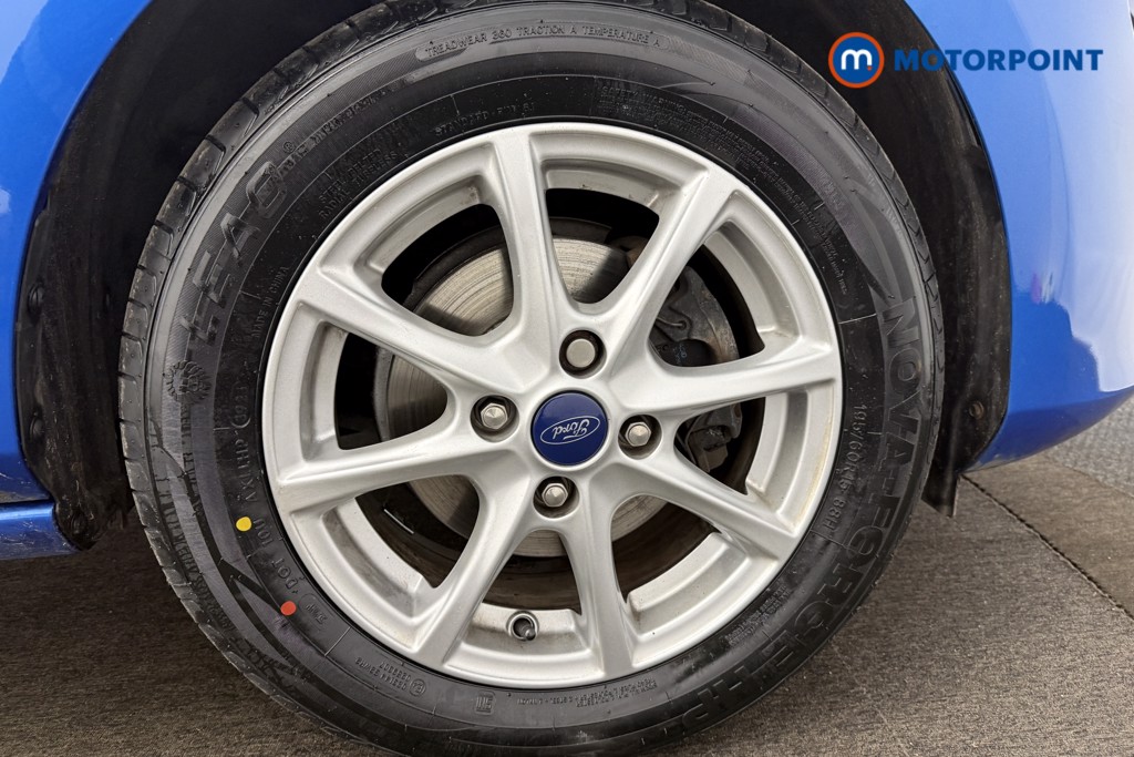 Ford Fiesta Zetec Manual Petrol Hatchback - Stock Number (1542031) - 9th supplementary image