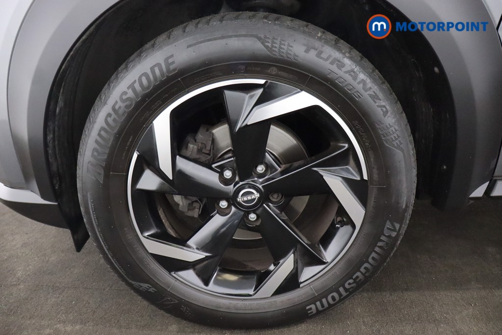 Nissan Juke N-Connecta Automatic Petrol SUV - Stock Number (1586043) - 27th supplementary image