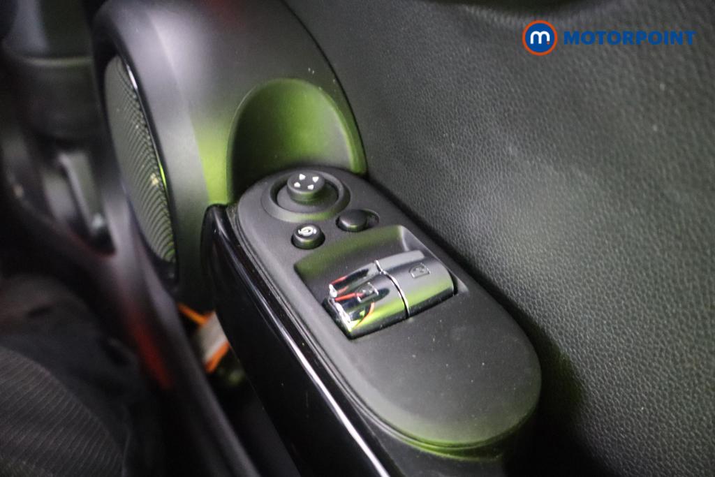 Mini Hatchback Cooper Exclusive Automatic Petrol Hatchback - Stock Number (1592186) - 12th supplementary image