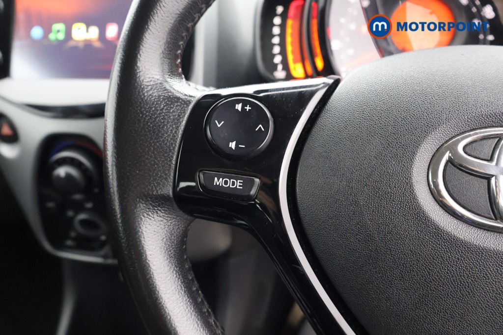 Toyota Aygo X-Play Manual Petrol Hatchback - Stock Number (1593295) - 2nd supplementary image