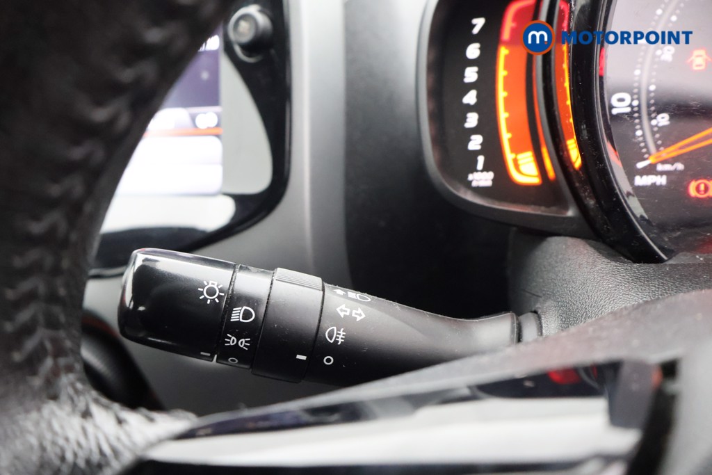 Toyota Aygo X-Play Manual Petrol Hatchback - Stock Number (1593295) - 5th supplementary image