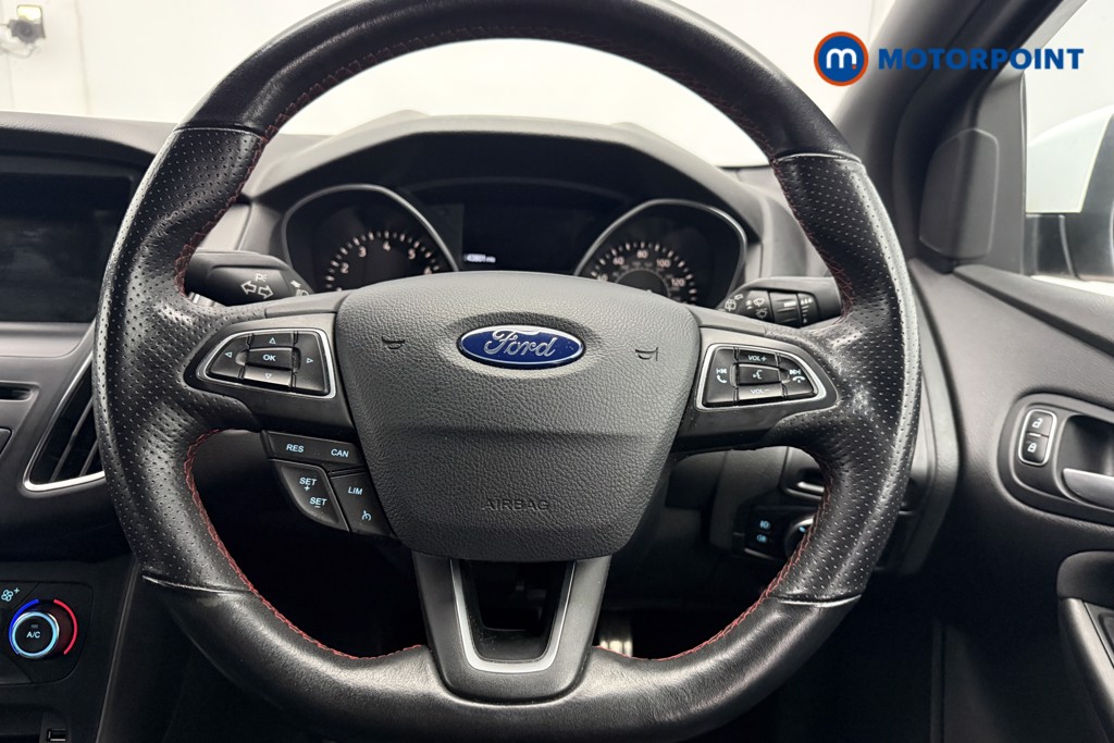 Ford Focus St-Line X Manual Petrol Hatchback - Stock Number (1595730) - 5th supplementary image