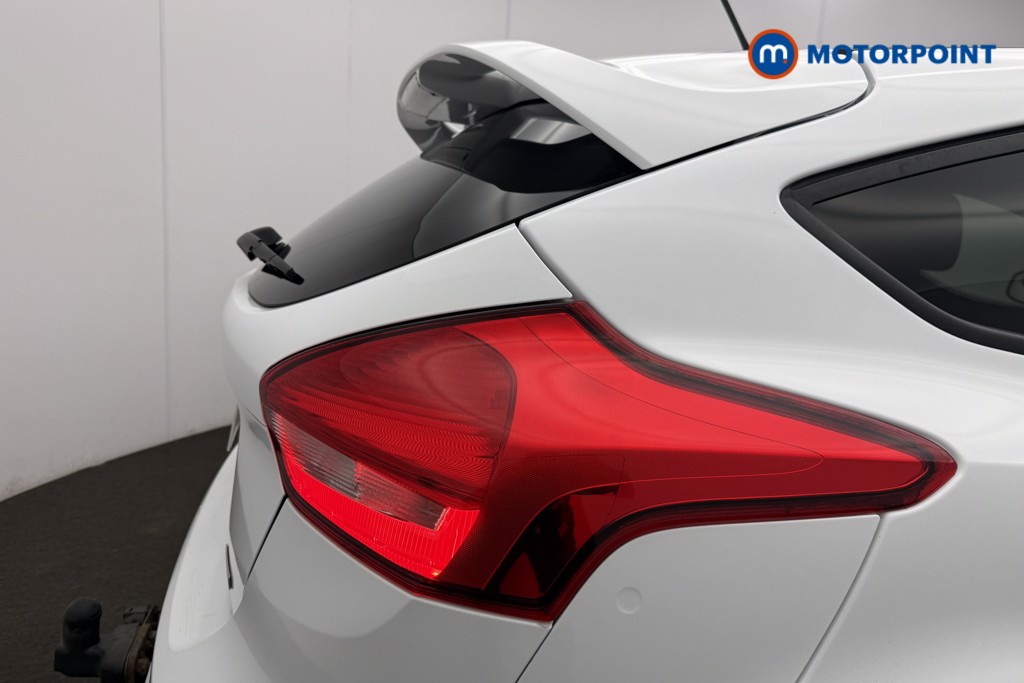 Ford Focus St-Line X Manual Petrol Hatchback - Stock Number (1595730) - 25th supplementary image