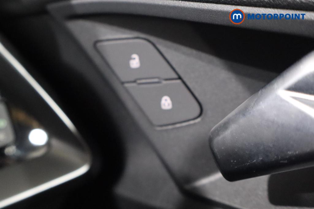 Audi A3 S Line Automatic Petrol Hatchback - Stock Number (1596398) - 17th supplementary image