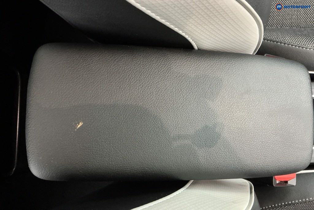 Renault Captur Techno Automatic Petrol Plug-In Hybrid SUV - Stock Number (1597319) - 19th supplementary image