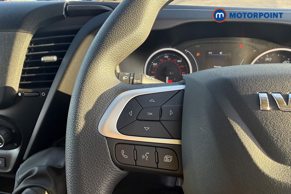 Iveco Daily Business Manual Diesel High Volume-High Roof Van - Stock Number (1597406) - 5th supplementary image