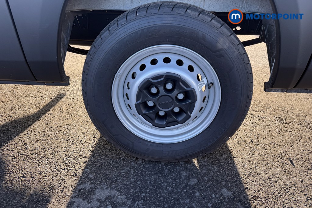 Iveco Daily Business Manual Diesel High Volume-High Roof Van - Stock Number (1597406) - 12th supplementary image