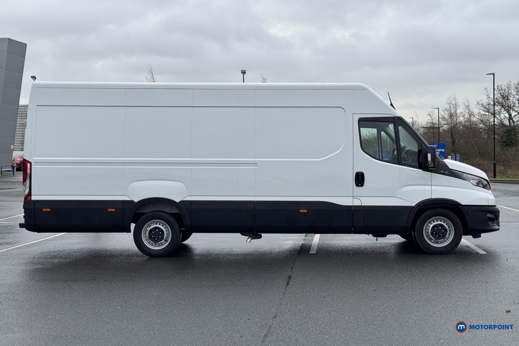 Iveco Daily Business Manual Diesel High Volume-High Roof Van - Stock Number (1597428) - Drivers side