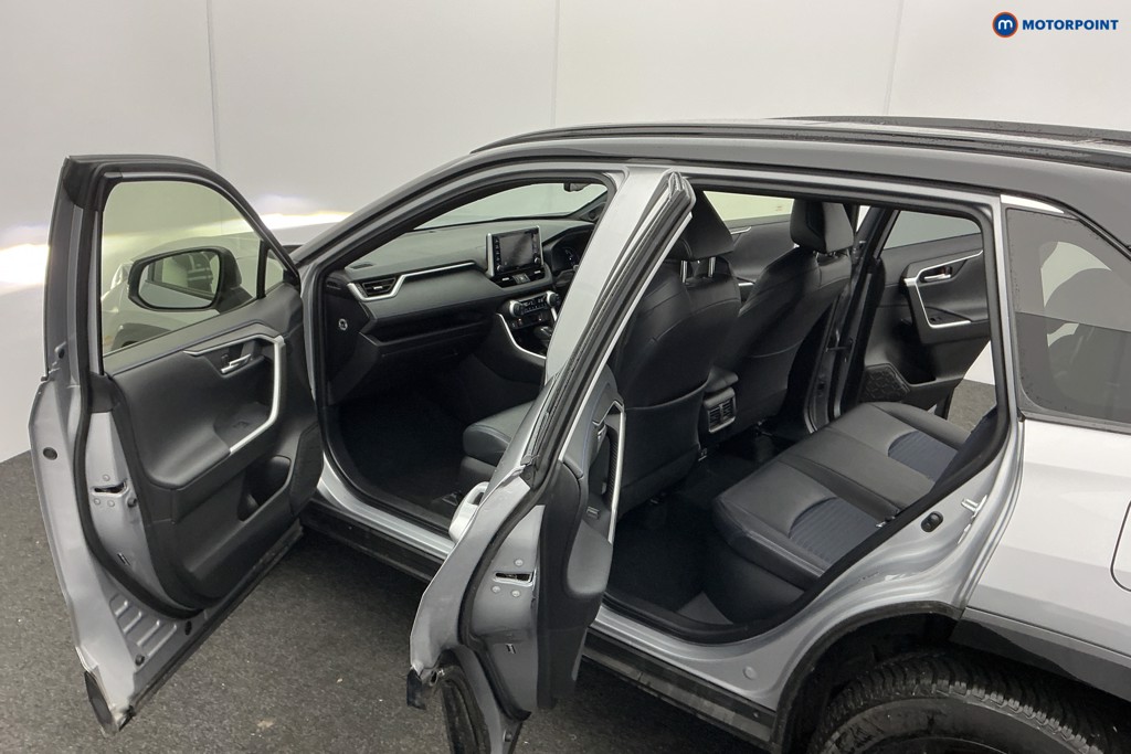 Toyota Rav4 Dynamic Automatic Petrol-Electric Hybrid SUV - Stock Number (1597690) - 5th supplementary image