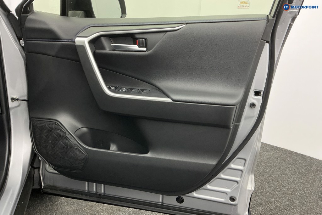 Toyota Rav4 Dynamic Automatic Petrol-Electric Hybrid SUV - Stock Number (1597690) - 30th supplementary image