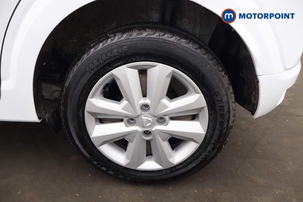 Dacia Sandero Comfort Manual Petrol Hatchback - Stock Number (1598276) - 32nd supplementary image