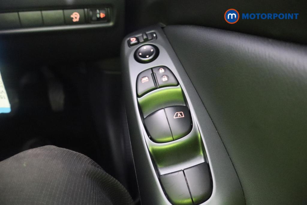 Nissan Juke Acenta Premium Automatic Petrol SUV - Stock Number (1598629) - 11th supplementary image