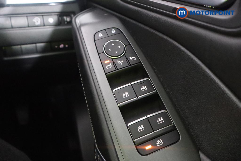 Nissan Qashqai N-Connecta Manual Petrol SUV - Stock Number (1598633) - 10th supplementary image