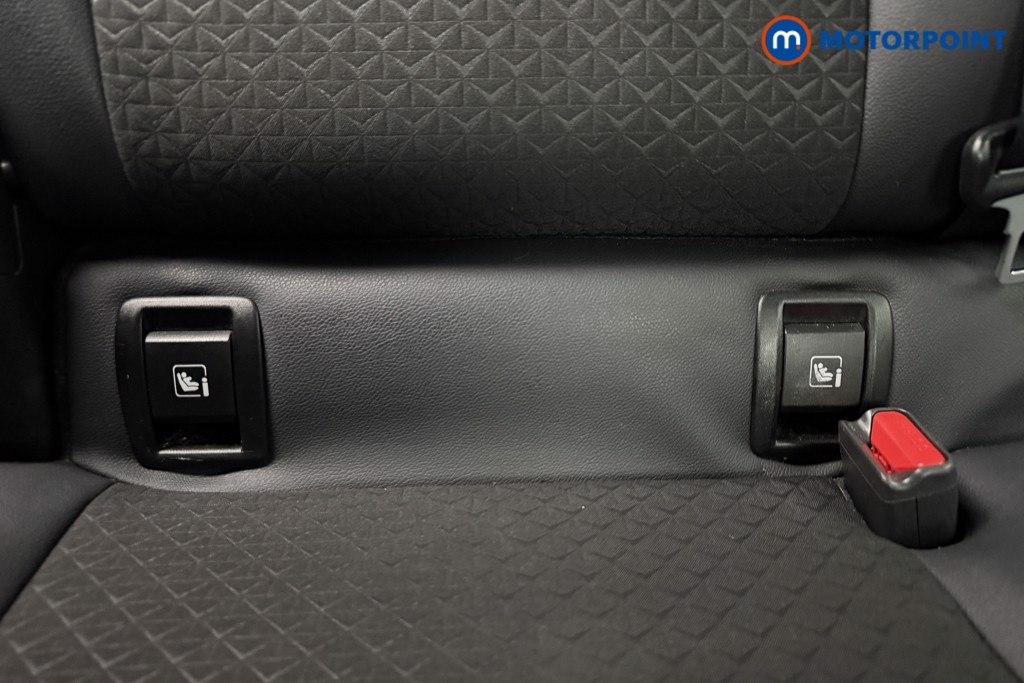 Nissan Juke N-Connecta Manual Petrol SUV - Stock Number (1598687) - 19th supplementary image