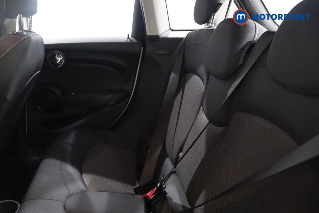 Mini Hatchback Cooper Classic Manual Petrol Hatchback - Stock Number (1599150) - 15th supplementary image