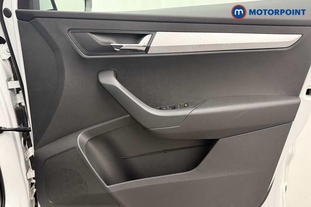 Skoda Karoq Se Drive Manual Petrol SUV - Stock Number (1599354) - 16th supplementary image