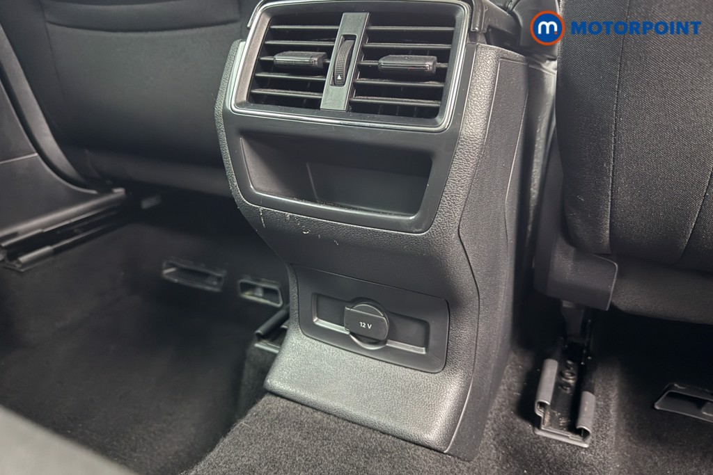 Skoda Karoq Se Drive Manual Petrol SUV - Stock Number (1599354) - 21st supplementary image