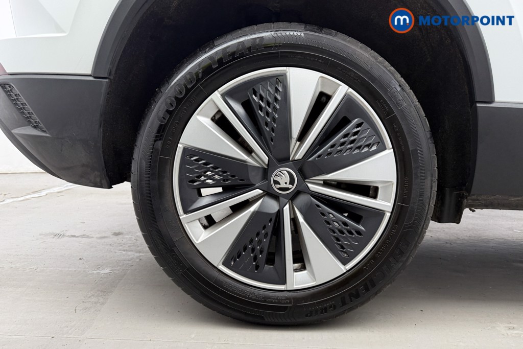 Skoda Karoq Se Drive Manual Petrol SUV - Stock Number (1599354) - 30th supplementary image