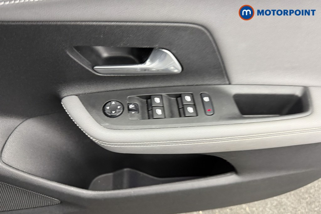 Vauxhall Mokka Elite Premium Automatic Electric SUV - Stock Number (1599983) - 15th supplementary image