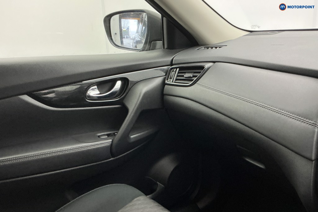 Nissan X-Trail N-Connecta Automatic Petrol SUV - Stock Number (1600353) - 27th supplementary image