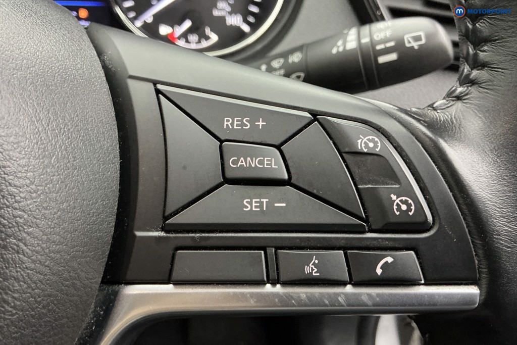 Nissan X-Trail N-Connecta Automatic Petrol SUV - Stock Number (1600353) - 29th supplementary image