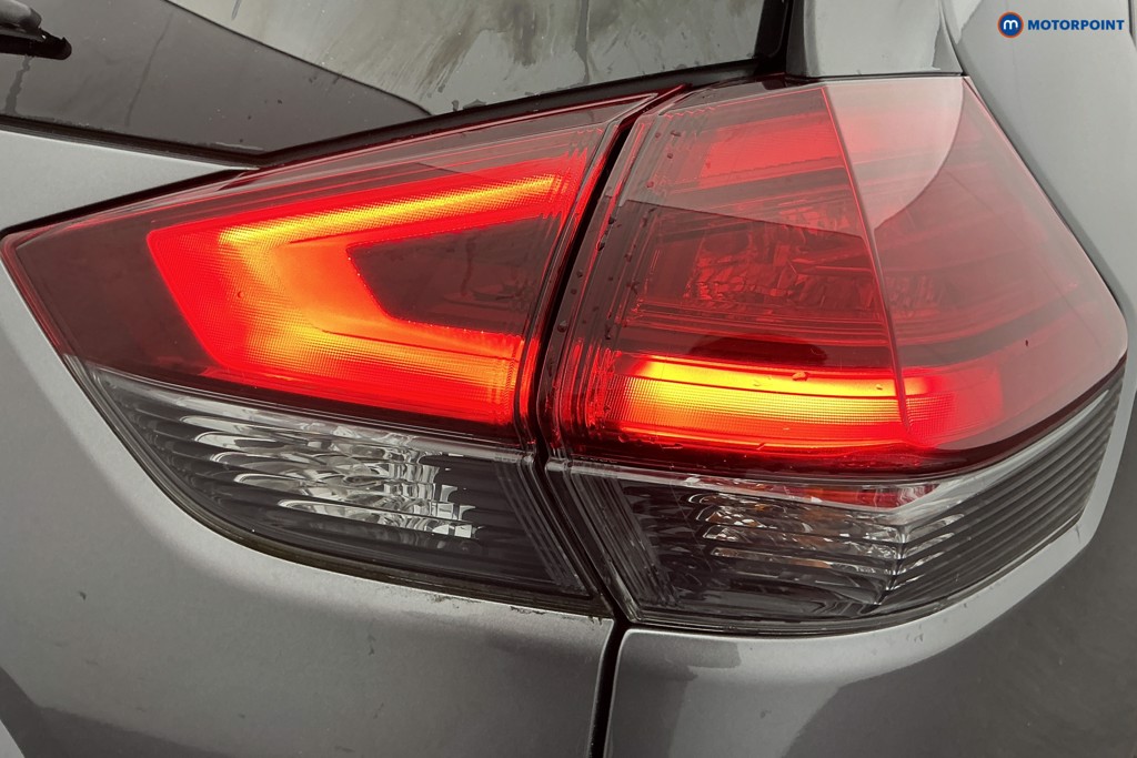 Nissan X-Trail N-Connecta Automatic Petrol SUV - Stock Number (1600353) - 43rd supplementary image