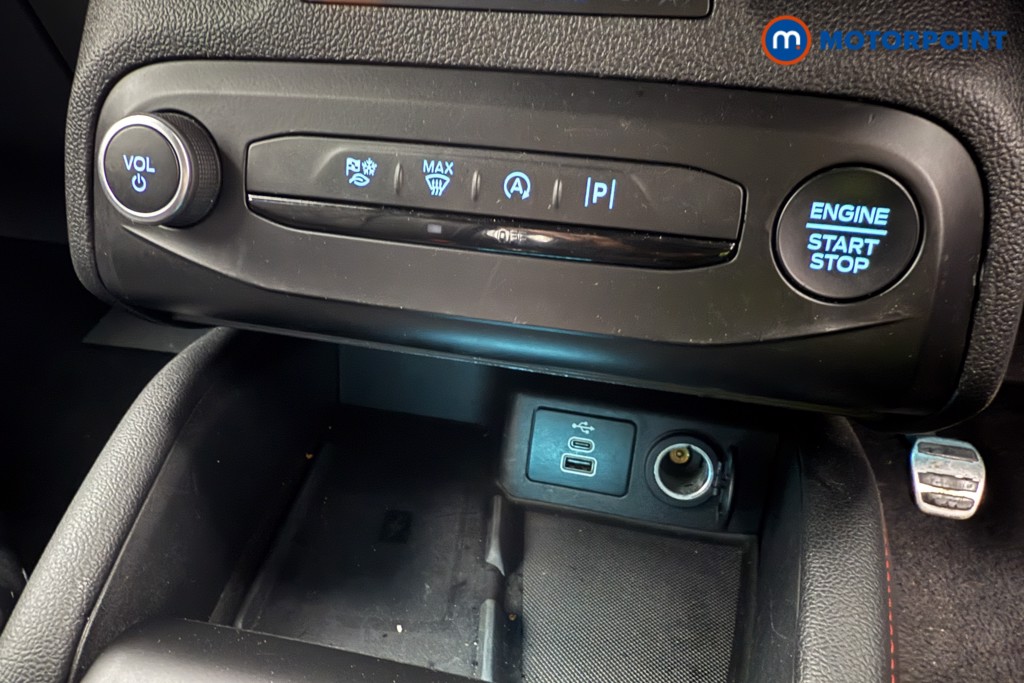 Ford Focus St-Line X Manual Petrol Hatchback - Stock Number (1600416) - 15th supplementary image