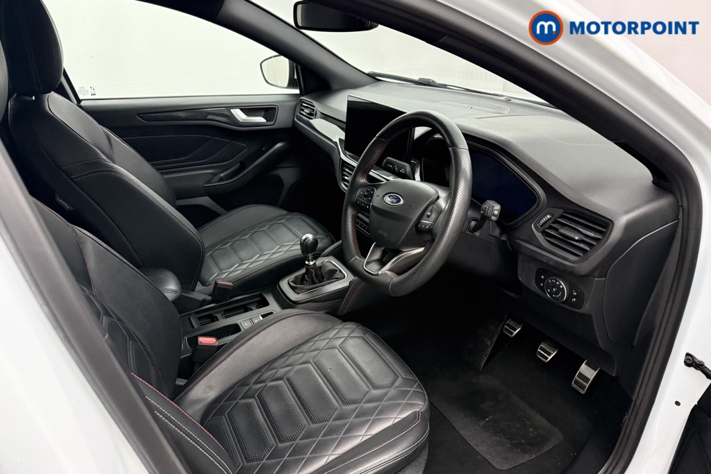 Ford Focus St-Line X Manual Petrol Hatchback - Stock Number (1600416) - 1st supplementary image