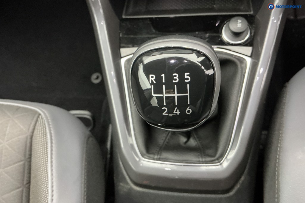Volkswagen T-Cross SEL Manual Petrol SUV - Stock Number (1600489) - 21st supplementary image