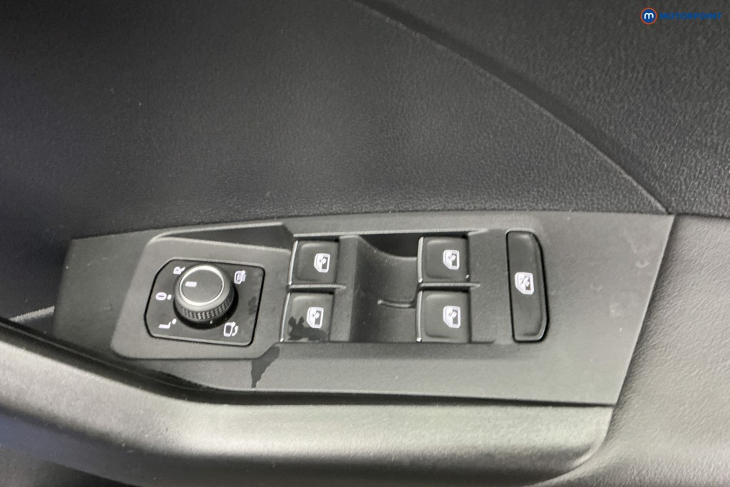 Volkswagen T-Cross SEL Manual Petrol SUV - Stock Number (1600489) - 28th supplementary image