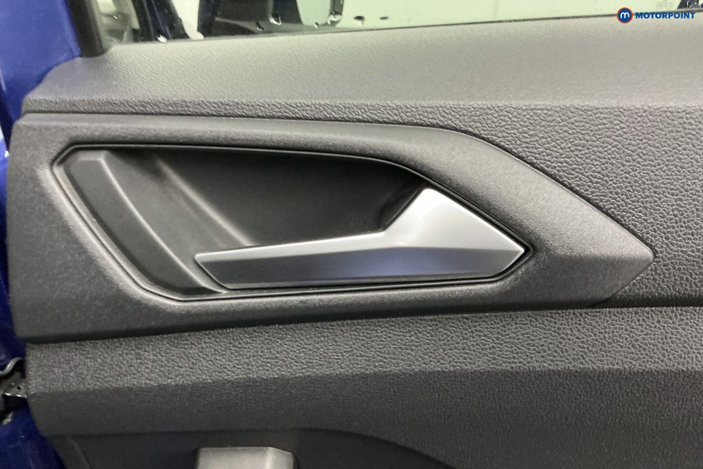 Volkswagen T-Cross SEL Manual Petrol SUV - Stock Number (1600489) - 32nd supplementary image